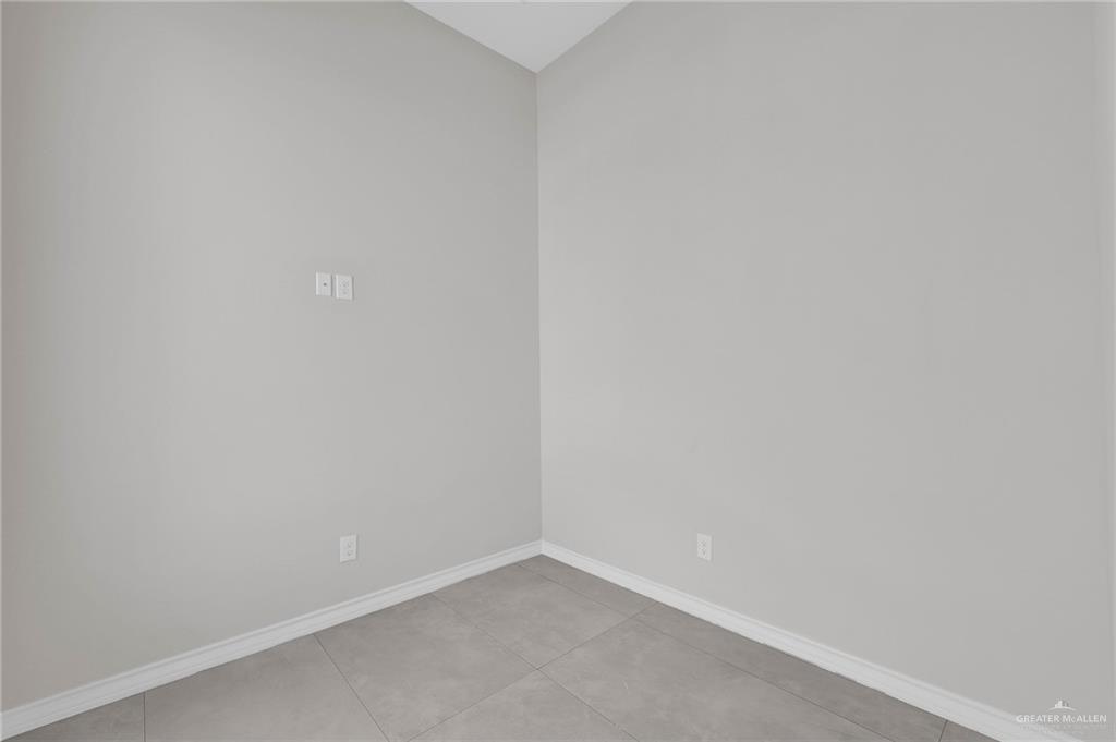 1609 Diplomat Drive, Edinburg, Texas image 19