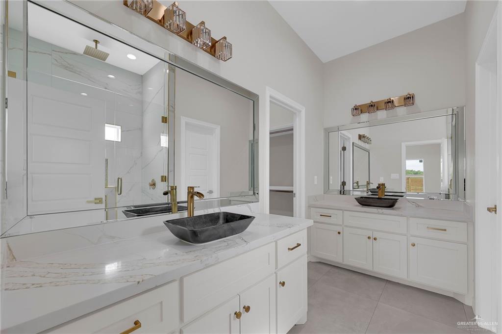 1609 Diplomat Drive, Edinburg, Texas image 10