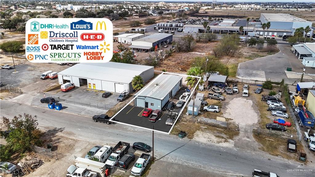 1215 E Tamarack Avenue