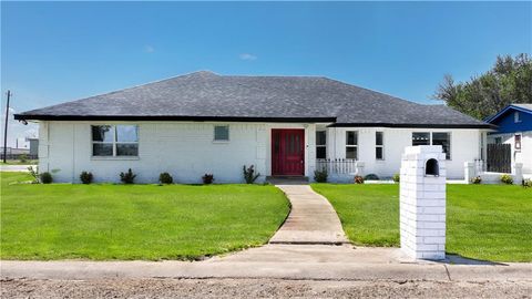 Photo of 801 Ray Street, Donna, TX 78537 (MLS # 491061)