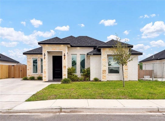 2720 INDIAN HILL AVE, MCALLEN, TX 78504 - Image 84930879f0e7ba2a82ed4e040d47d8b1/4179915616