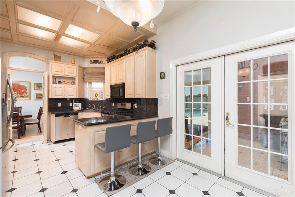 3305 W San Luis Circle, Mission, Texas image 11