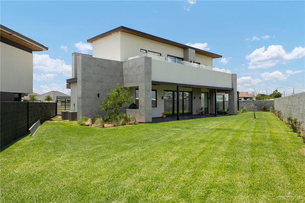 2701 W Duke Drive, Edinburg, Texas image 15