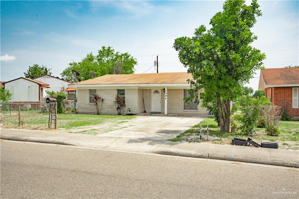 1304 E 1st Street, Mission, Texas image 2