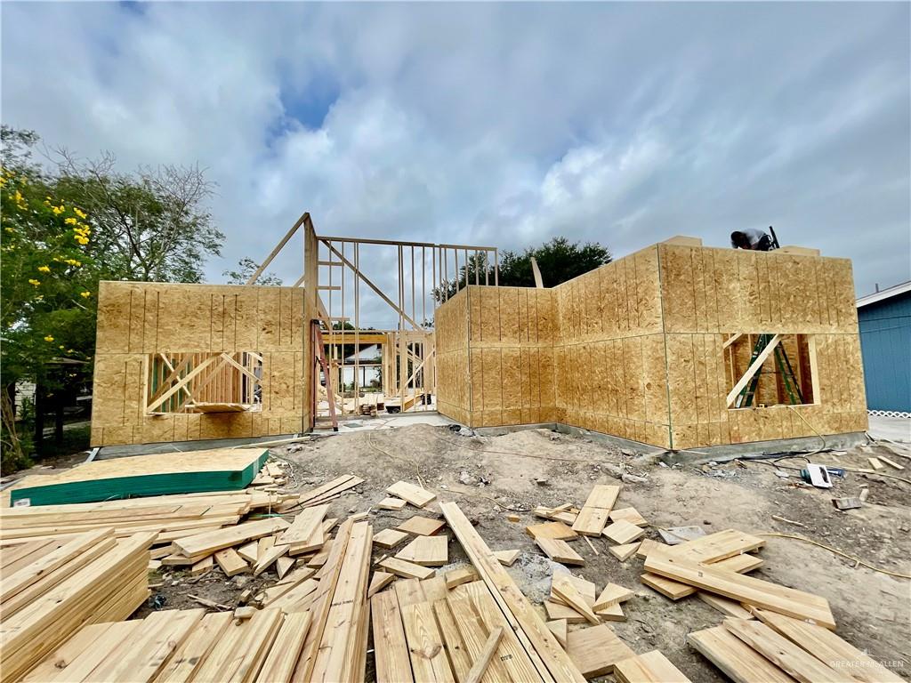 1634 Roosevelt Street, Brownsville, Texas image 3