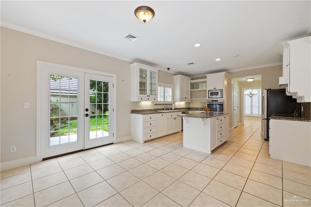 5501 N 1st Lane, McAllen, Texas image 9