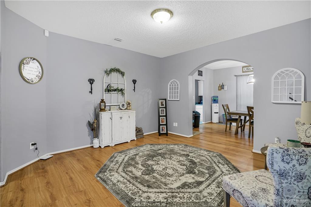 8215 N 22nd Lane, McAllen, Texas image 2