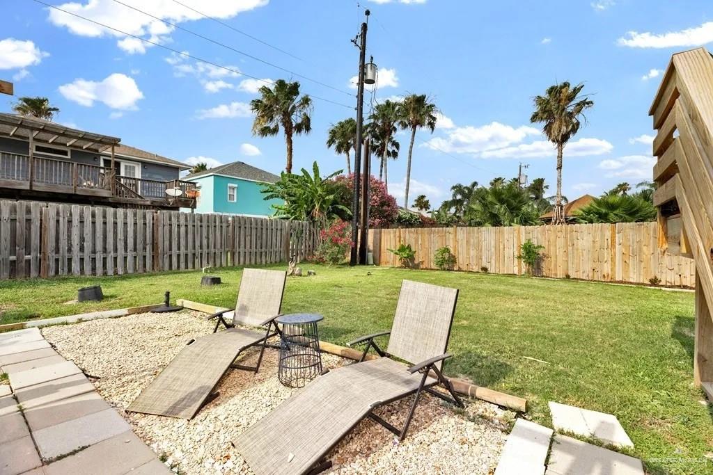 210 W Gardenia Street