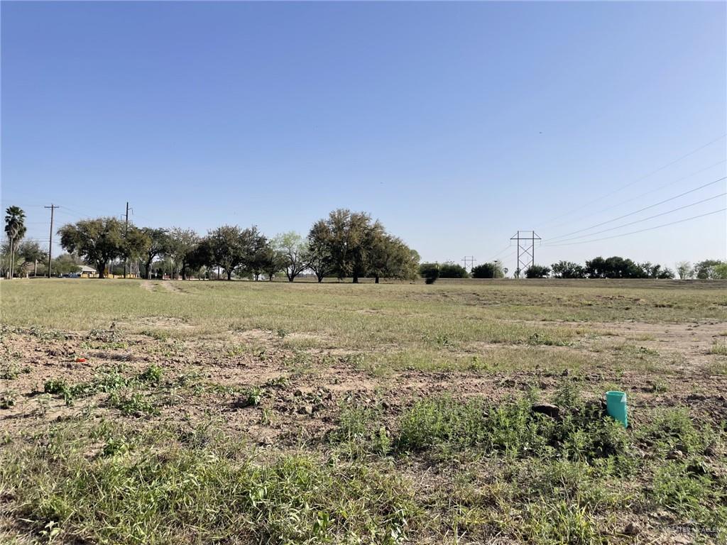 1709 W Oak Court, Weslaco, Texas image 2