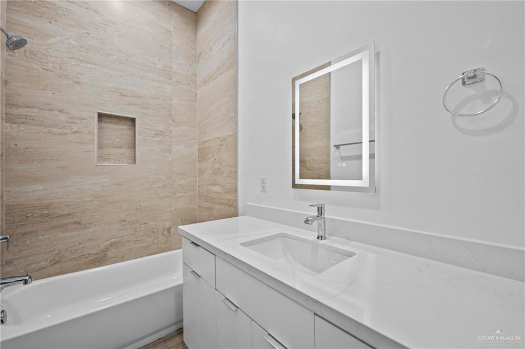 2716 E Conroe Road, Edinburg, Texas image 16