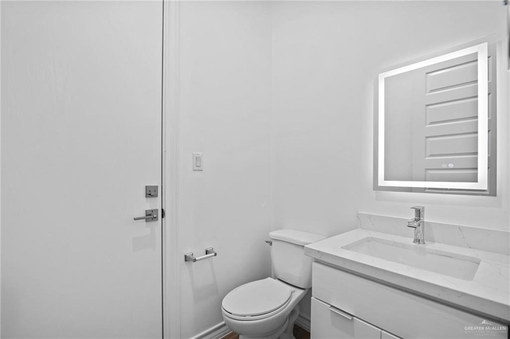 2716 E Conroe Road, Edinburg, Texas image 15