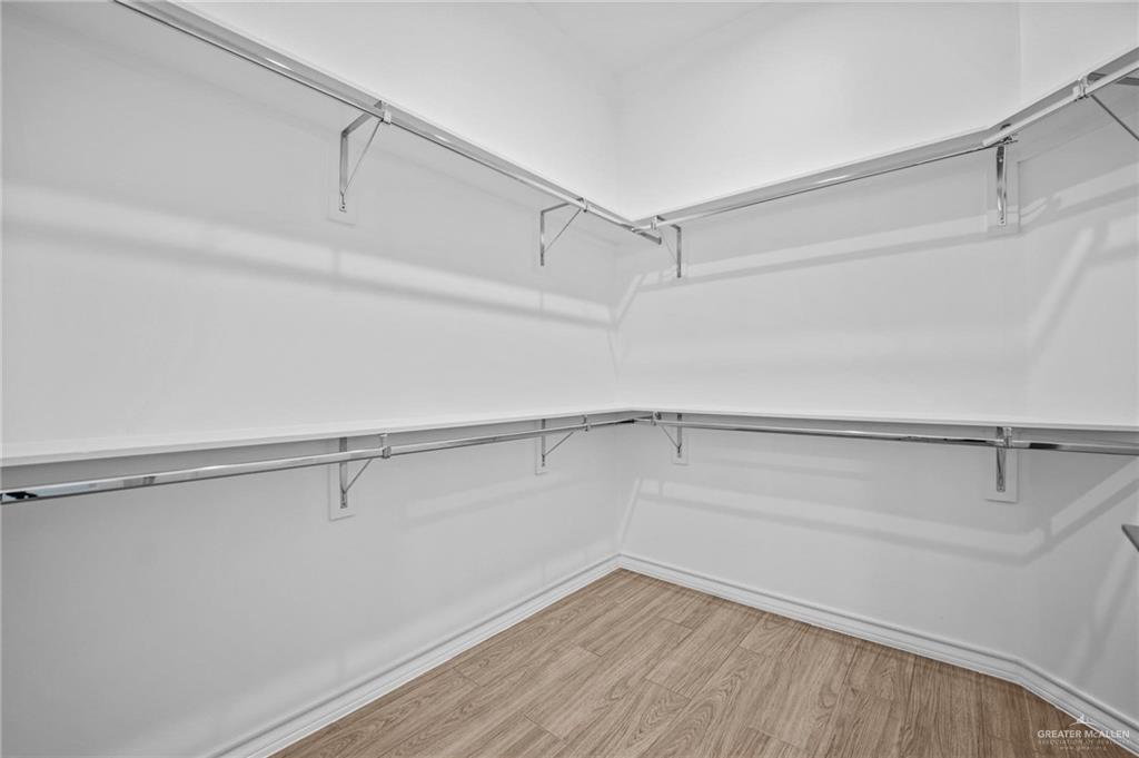 2716 E Conroe Road, Edinburg, Texas image 13