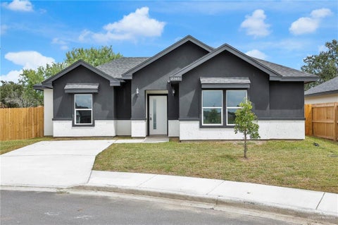 Homes For Sale - 2205 Emily Street<br/> Weslaco, TX 78596