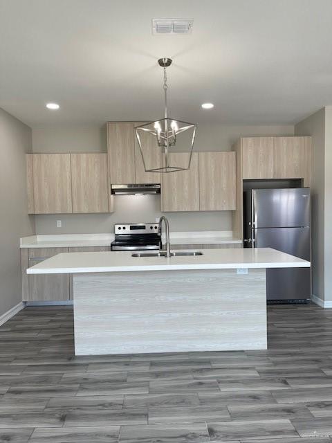420 3 1/2 Street, La Joya, Texas image 4