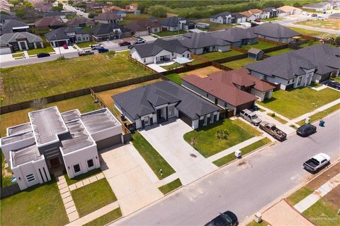 A home in Los Fresnos