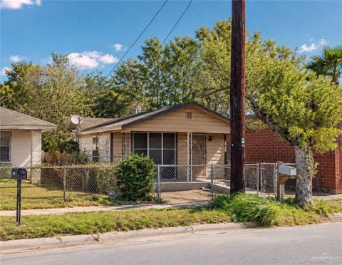 Homes For Sale - 218 W Clark Avenue<br/> Pharr, TX 78577