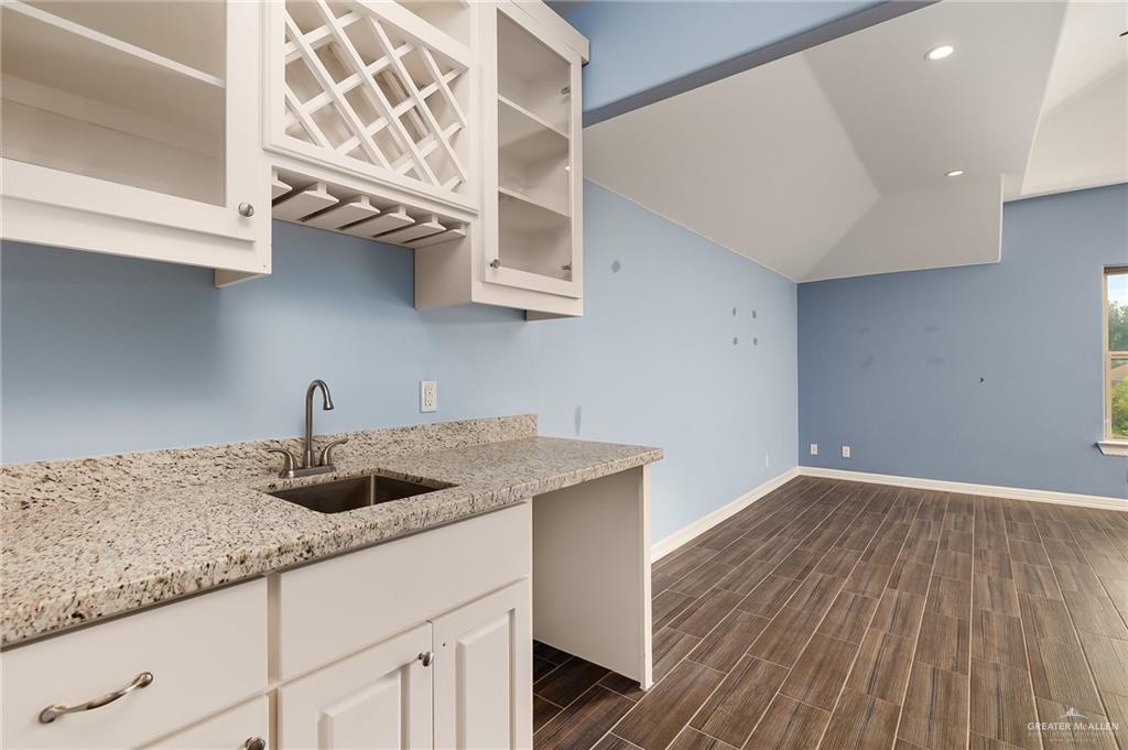 328 Jay Avenue, McAllen, Texas image 33