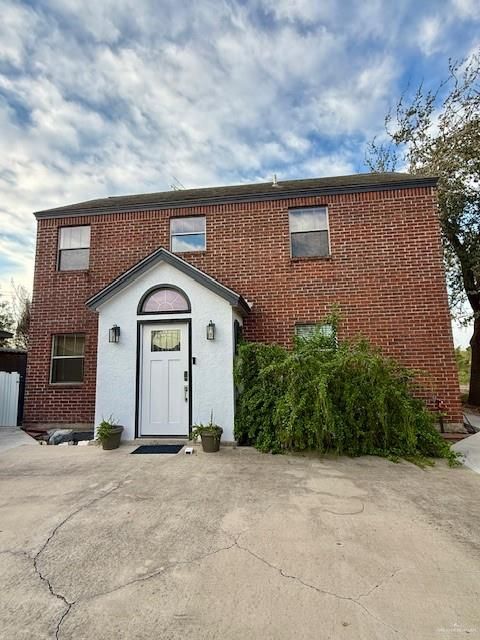 Photo of 1911 Lake Point Drive, Mission, TX 78572 (MLS # 491312)