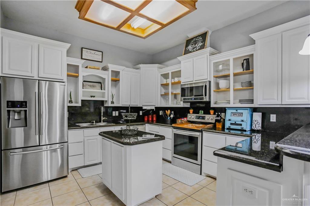 1236 Chloe Circle, Weslaco, Texas image 5