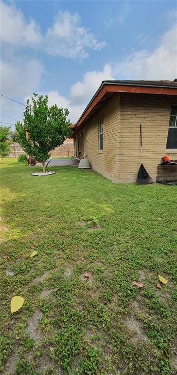 1319 Sago Palm Street, Alamo, Texas image 20