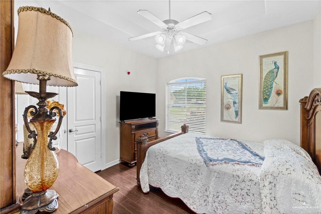 3310 Midlands Circle, Edinburg, Texas image 17