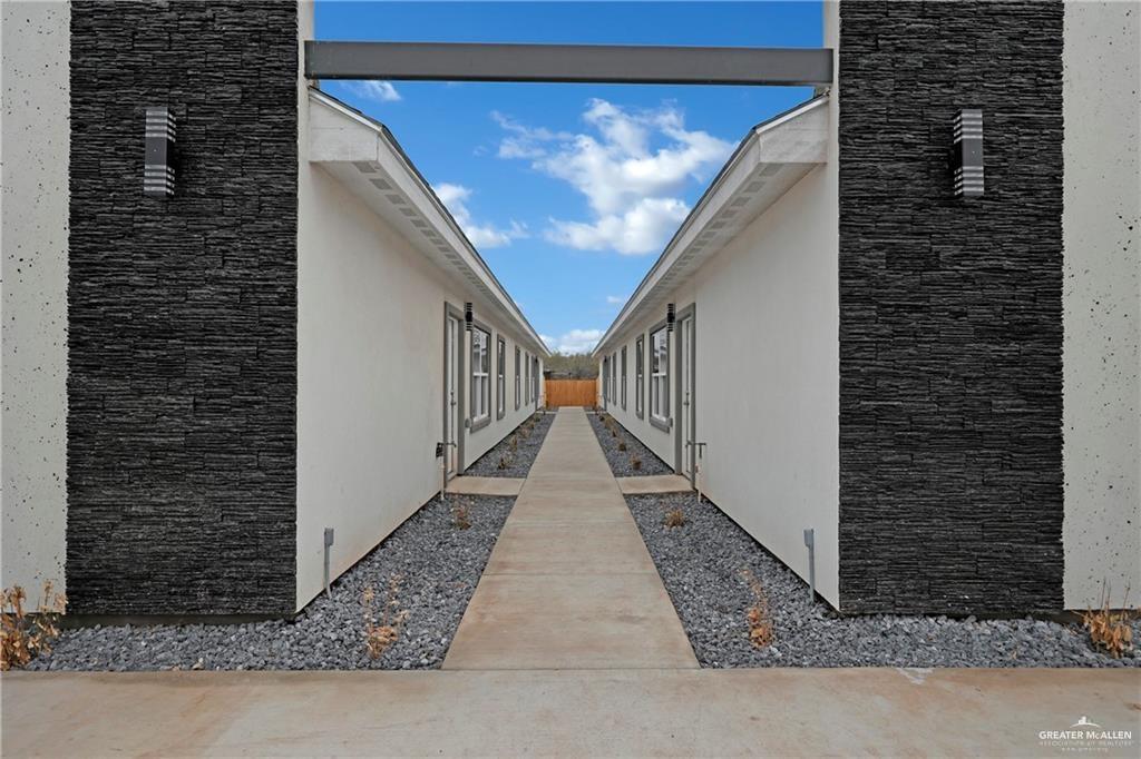 4 Briggs Street #D, Weslaco, Texas image 2
