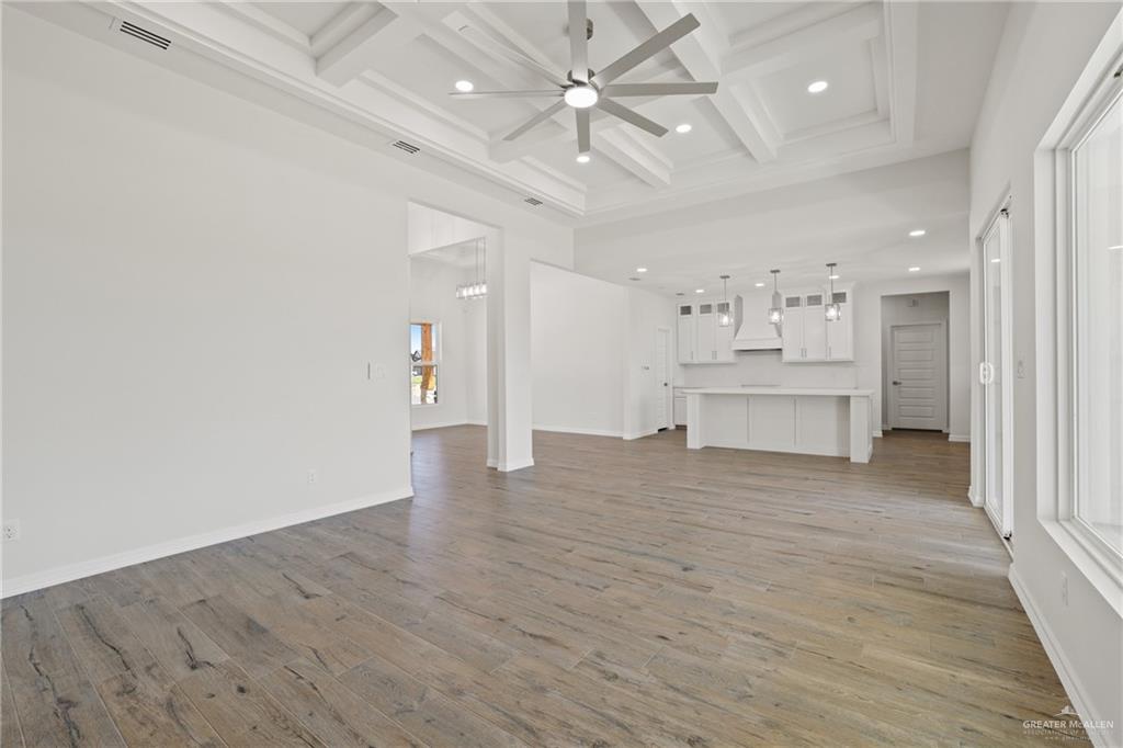 5519 Aaron Lane, Weslaco, Texas image 9