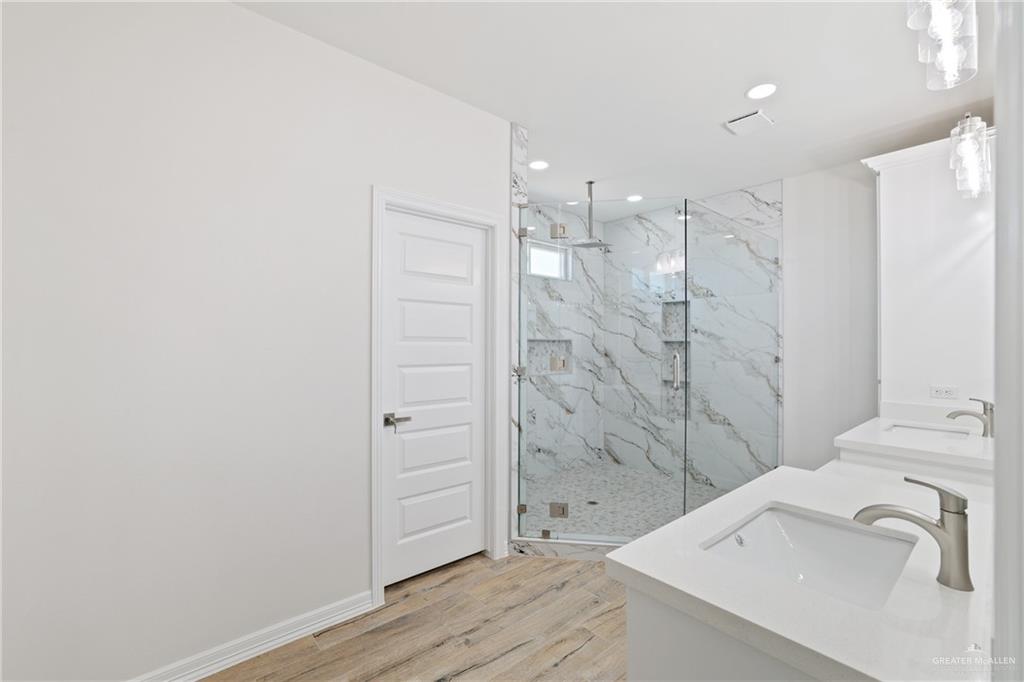 5519 Aaron Lane, Weslaco, Texas image 21