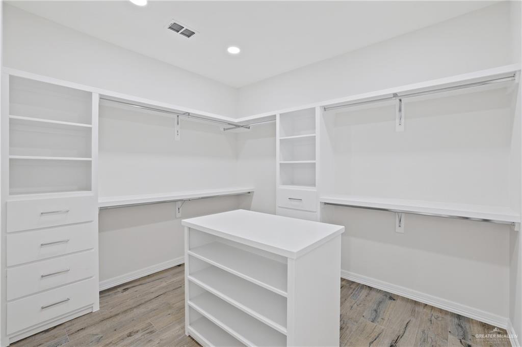 5519 Aaron Lane, Weslaco, Texas image 23