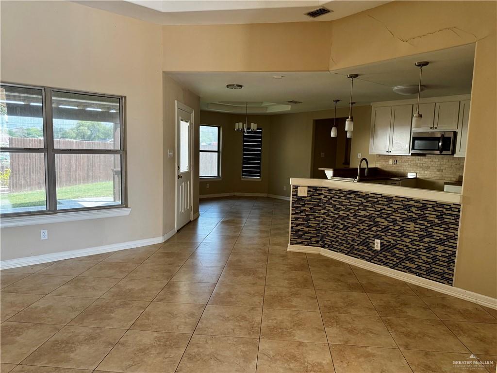 1311 Anahi Street, Alamo, Texas image 2