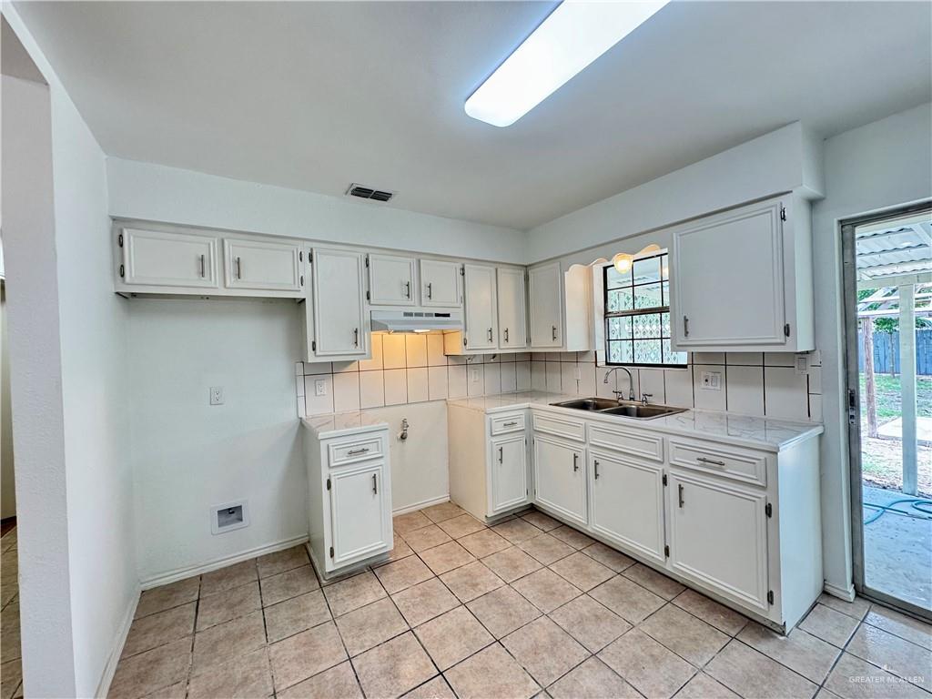 1313 Royal Palm Street, Alamo, Texas image 7