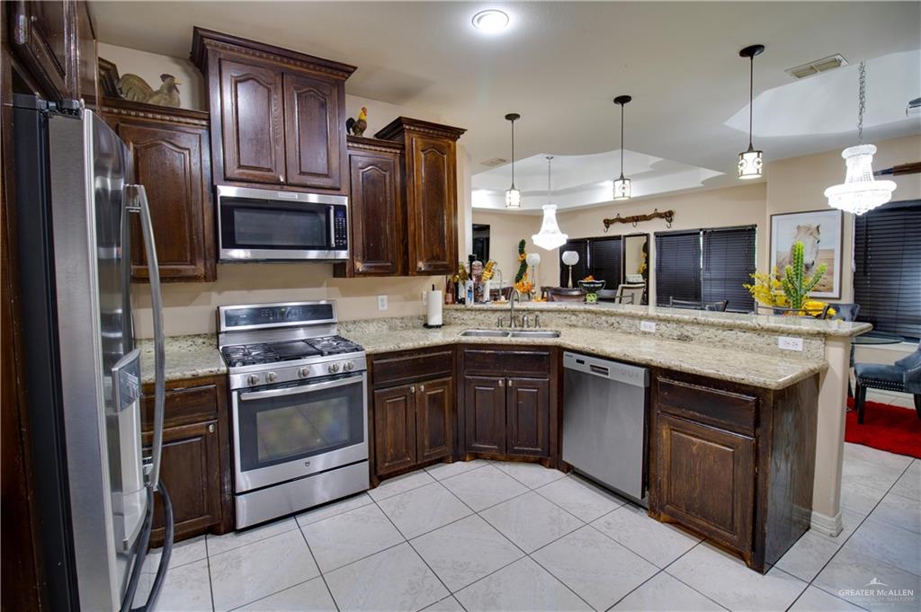 104 El Dora Road, Alamo, Texas image 5