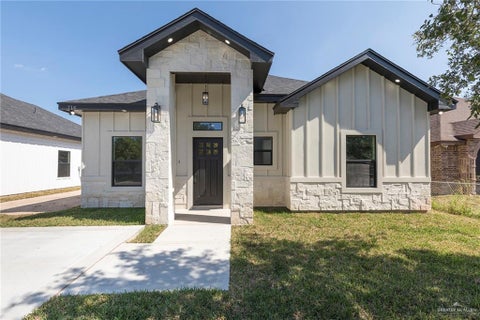Homes For Sale - 714 Iowa Avenue<br/> Hidalgo County, Mercedes, TX 78570