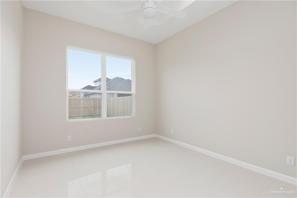 Edinburg, Texas 78539, United States, 4 Bedrooms Bedrooms, ,3 BathroomsBathrooms,Residential,Active,215157