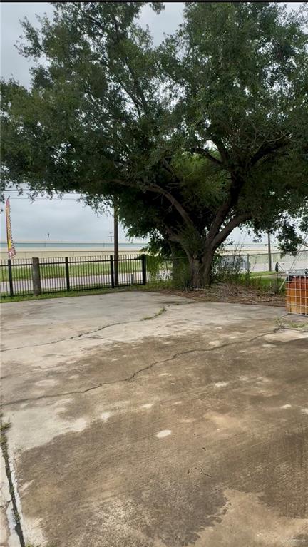 6021 N EXPWY 281