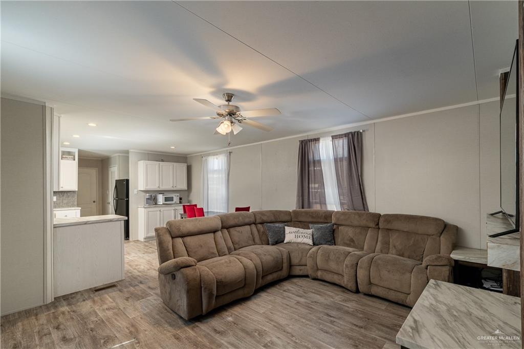 14447 Mesquite Drive, Weslaco, Texas image 3