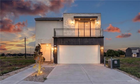 Townhouse For Sale - 3411 S K Lane<br/> McAllen, TX 78503