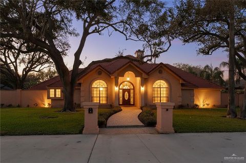 Photo of 301 Byron Nelson Street #6, McAllen, TX 78503 (MLS # 500936)