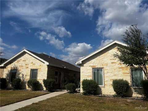 Apartment For Rent - 3701 Hawthorne Avenue #2<br/> Edinburg, TX 78539
