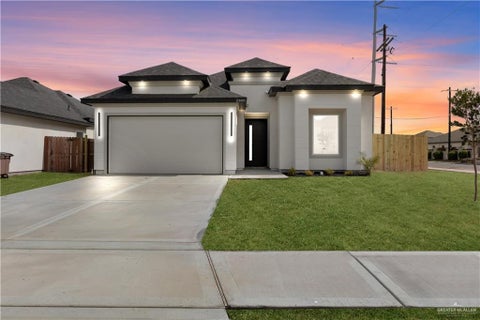 Photo of 2800 N Alyna Avenue, Edinburg, TX 78541 (MLS # 512960)