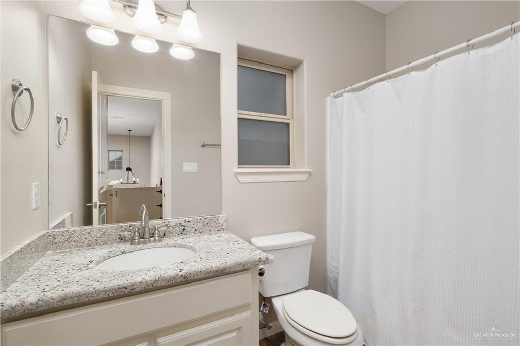 606 S Castillos Y Diamantes Street, Mission, Texas image 11