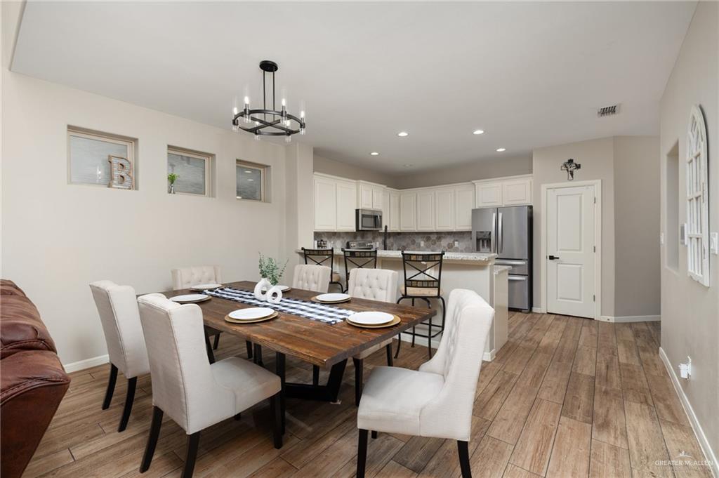 606 S Castillos Y Diamantes Street, Mission, Texas image 4