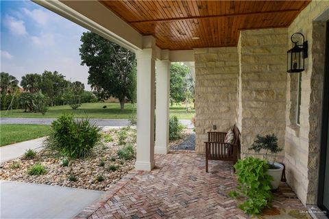 A home in Los Fresnos