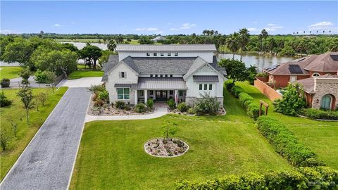 A home in Los Fresnos