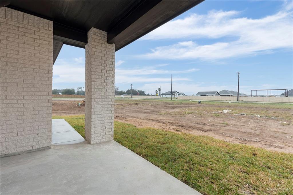 5377 Aaron Lane, Weslaco, Texas image 16