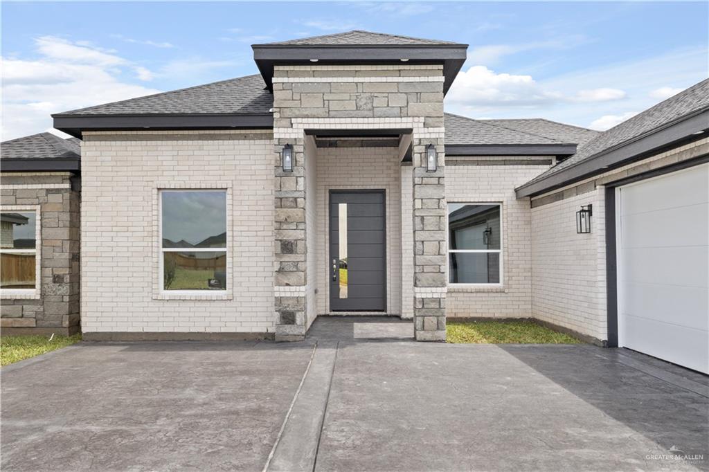 3108 Travis Street, Weslaco, Texas image 2