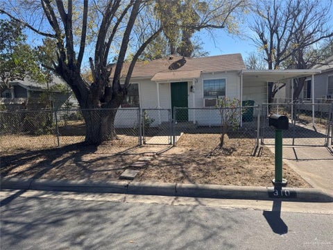 Homes For Sale - 310 E Hawk Avenue<br/> Pharr, TX 78577