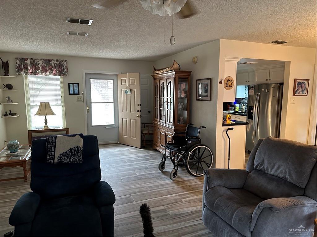42 E Cherokee Drive, Harlingen, Texas image 3