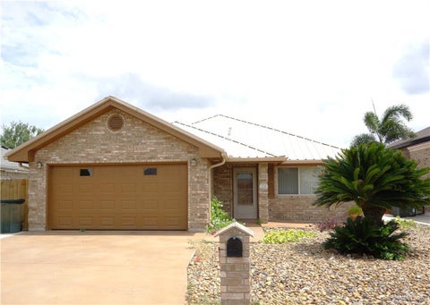 Homes For Sale - 1581 S Gastel Circle<br/> Mission, TX 78572