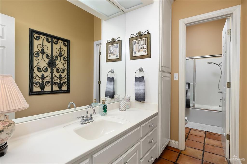 409 / 407 Shary Boulevard, Alton, Texas image 17